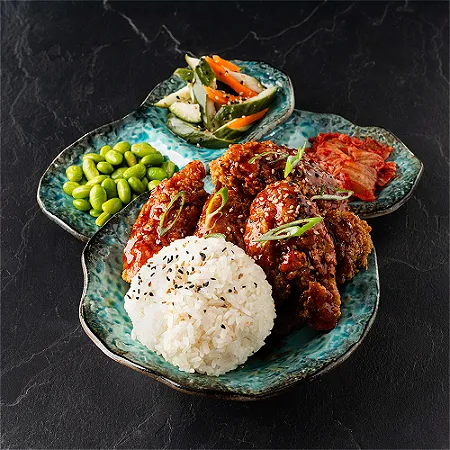 Sweet Kimchi Tender Bowl - Korean Fried Chicken Nieuwegein